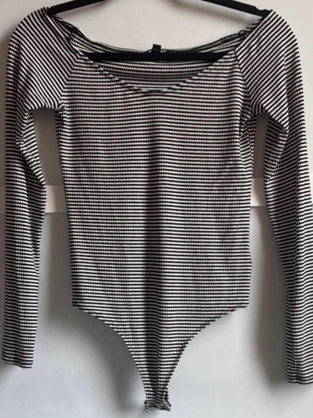 Express Small Black White Striped Off Shoulder Long Sleeve Bodysuit
